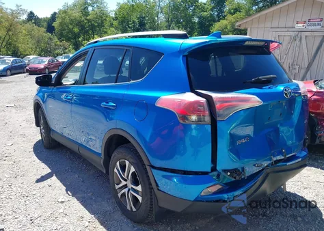 2016 Toyota Rav4 Le z USA, uszkodzony, nr VIN JTMZFREV1GJ094294